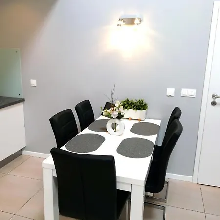 My Cocoon Apartment Court-Saint-Etienne Exterior photo